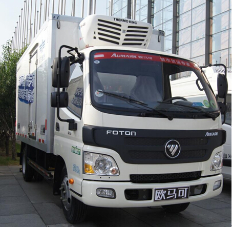 歐馬可ISF2.8L雙壓縮機(jī)空調(diào)冷藏車